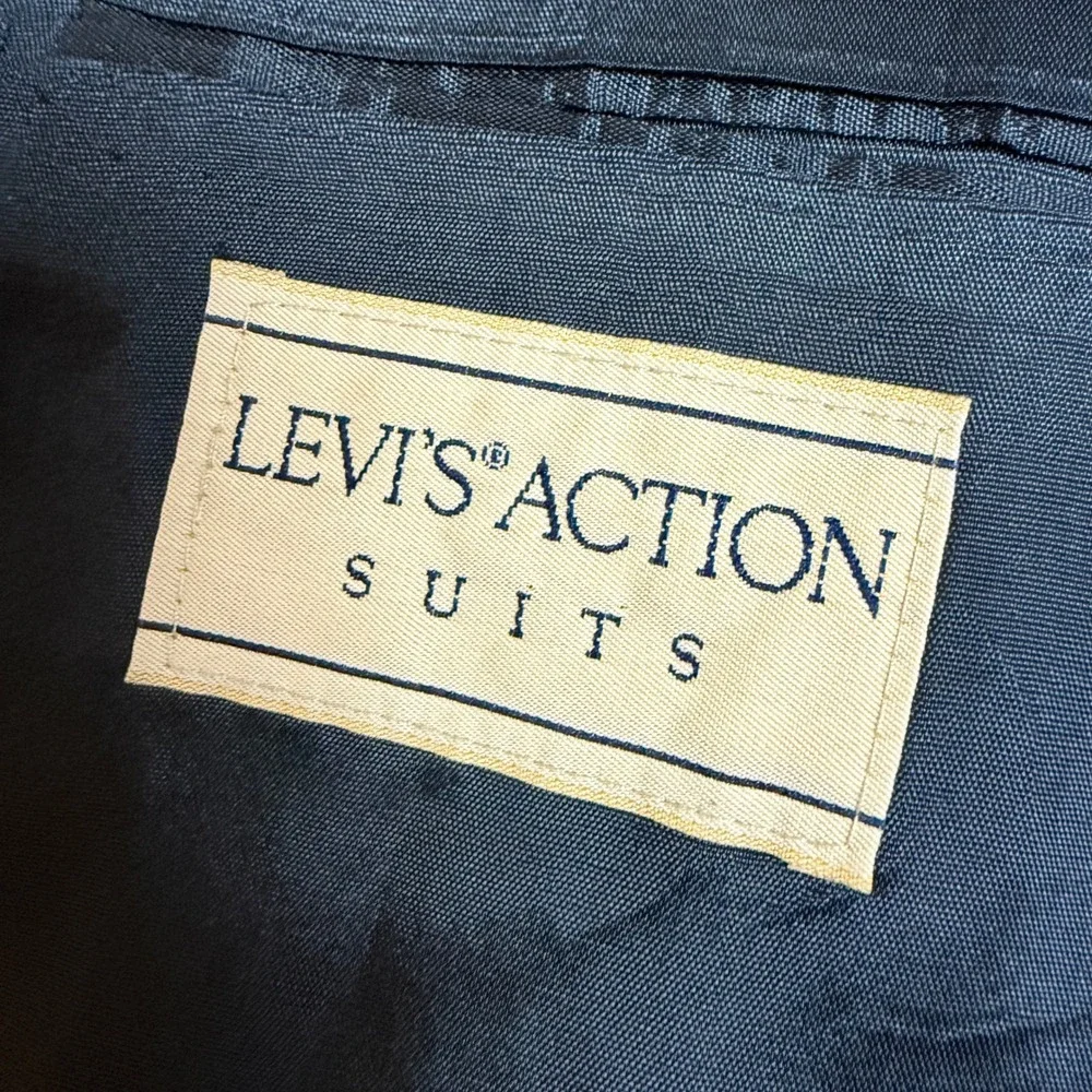 Levis pre owned